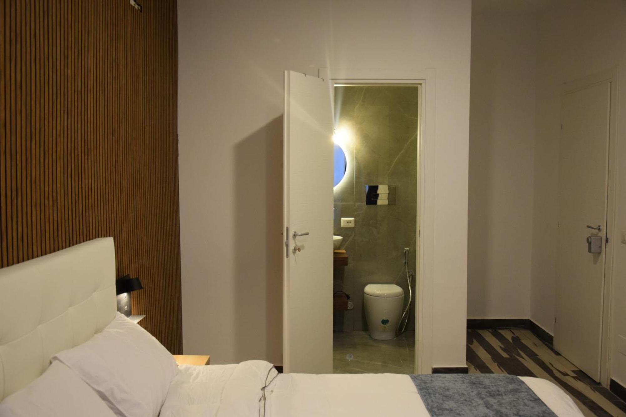 Napoli Central Stay Rooms * Naples