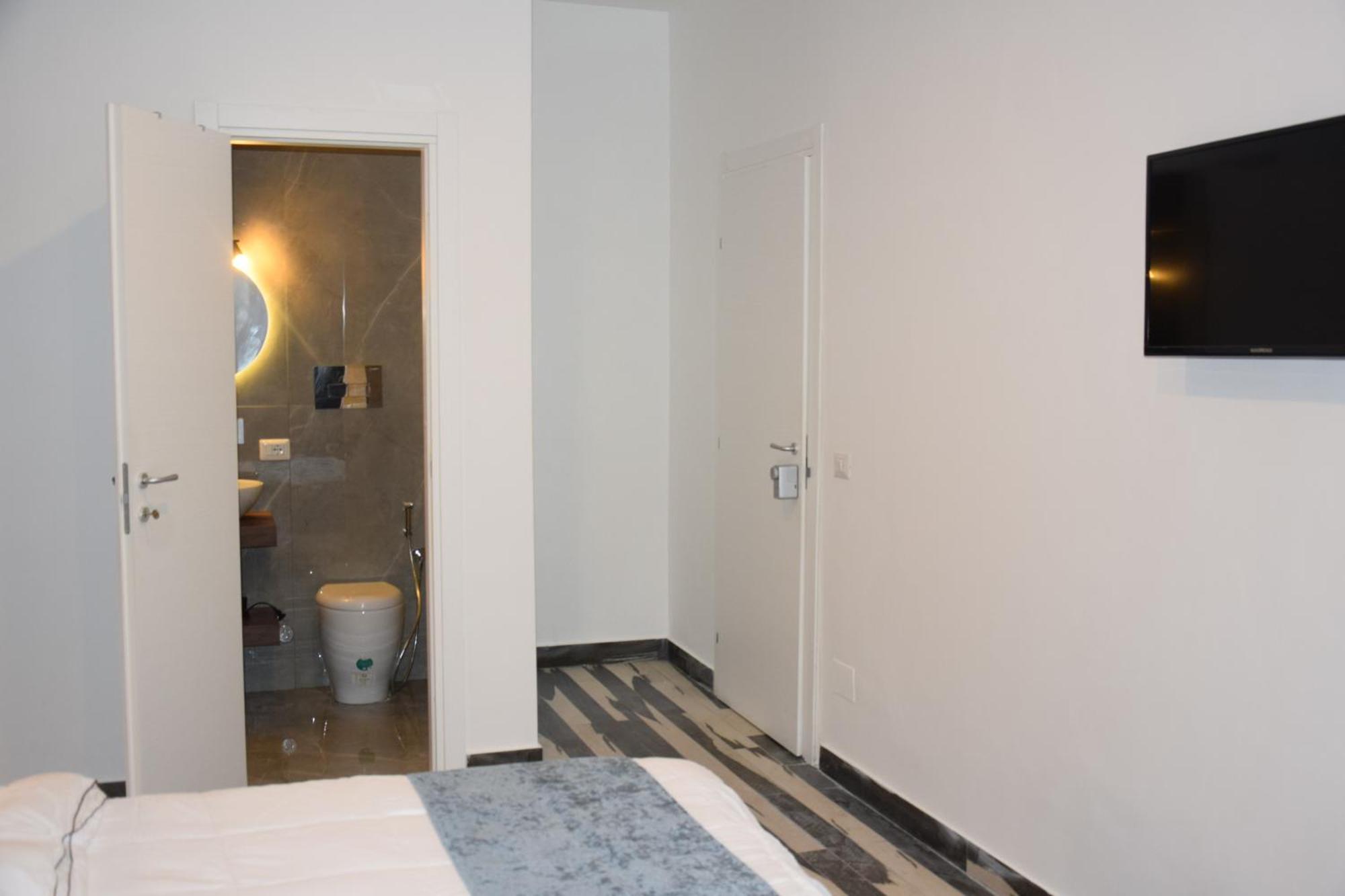 Guest house Napoli Central Stay Rooms