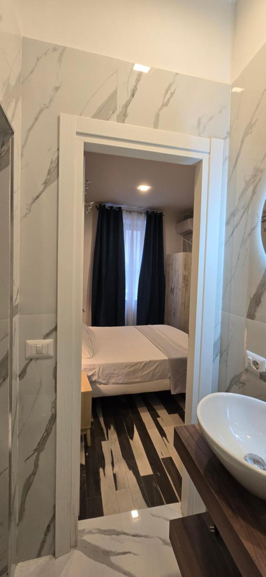 Guest house Napoli Central Stay Rooms *