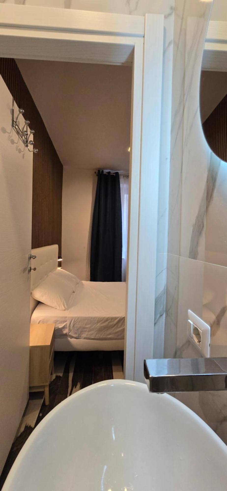 Guest house Napoli Central Stay Rooms *