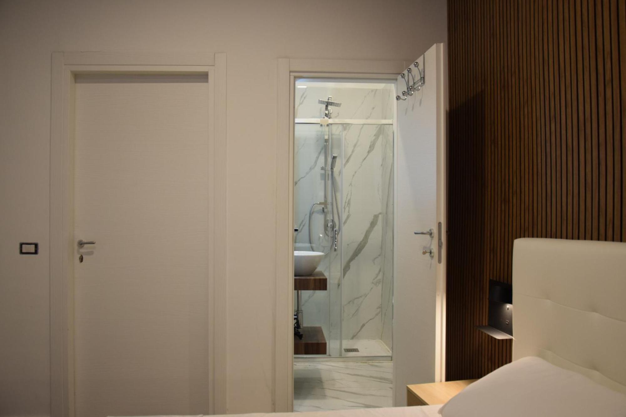 Napoli Central Stay Rooms